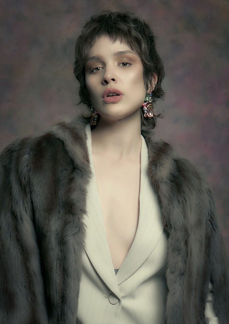Short Bixie Cut - Lisa Robertson - Margery Lorna Collection